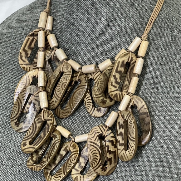 Layered Set of Two Vintage Necklaces, Multi Strand Beaded, Wooden 16” Inches - Picture 5 of 9